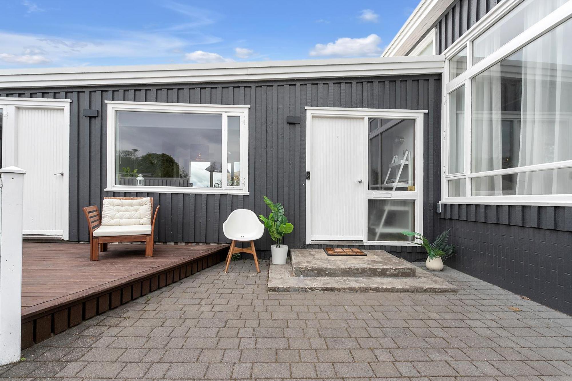 House - Villa With Garden And Hot Tub, 2 Min From Reykjavik Garthabaer Εξωτερικό φωτογραφία